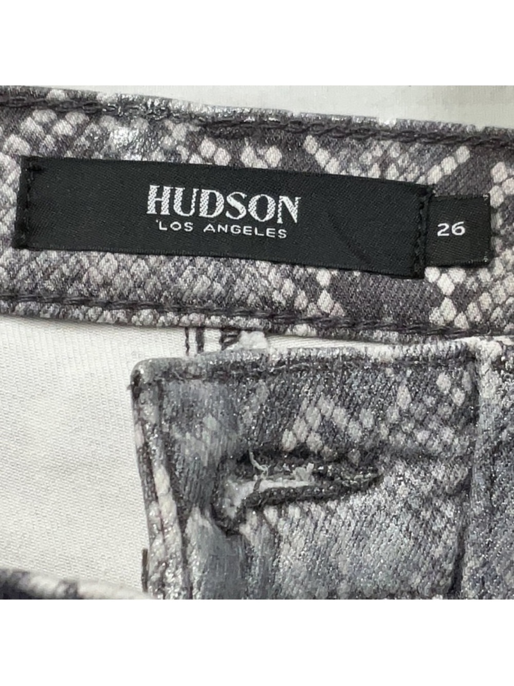 Hudson Barbara Snake Print Mid Rise Skinny Jeans 26 Gray Animal Print Stretch - Picture 4 of 6